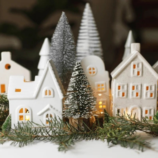 Miniature Table Showpieces (Metal/Resin)